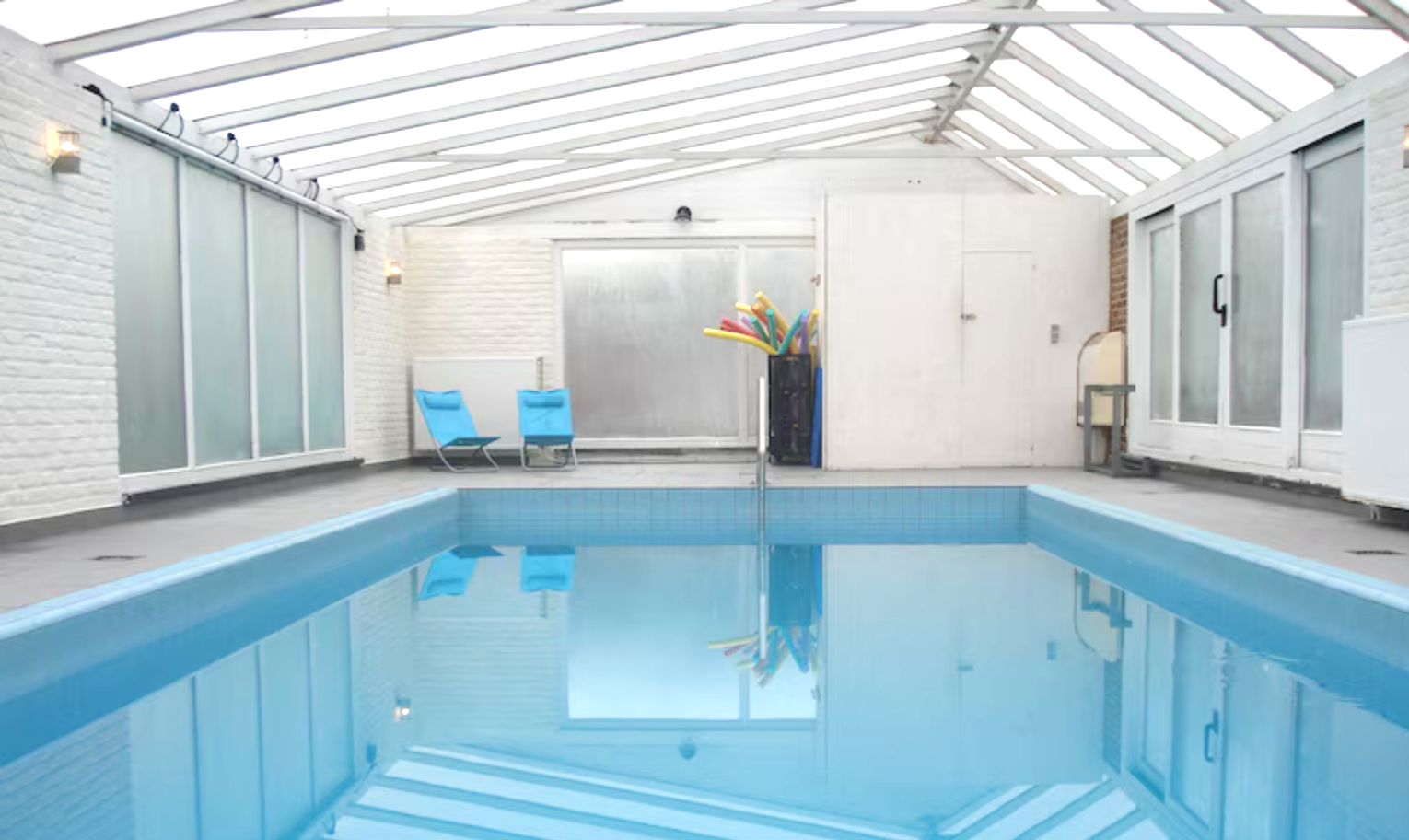 Swimming Pool / Sauna / Fitness Center